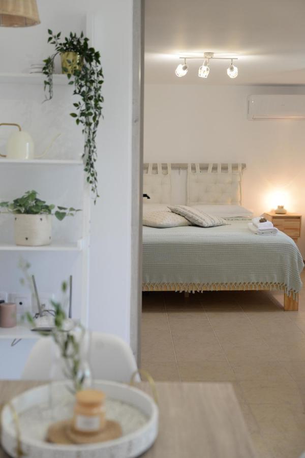 Myrtus Guest House Myrties Esterno foto